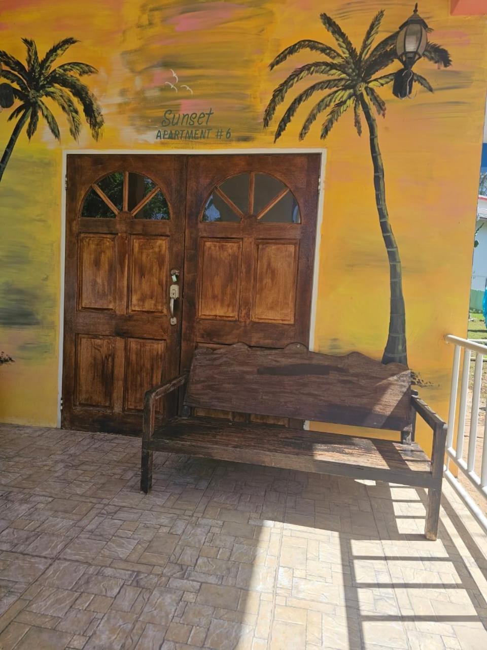 Fish Tobago Guesthouse Or Joy And Brandon Guesthouse Buccoo Rum bild