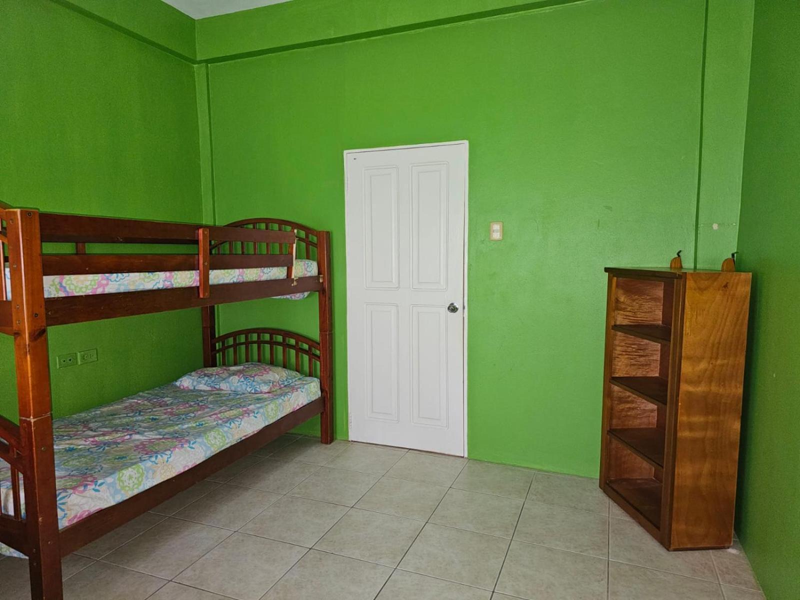 Fish Tobago Guesthouse Or Joy And Brandon Guesthouse Buccoo Rum bild